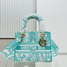 Christian Dior Shopping Bags